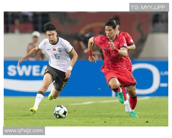 中国足球是否应该依赖球星驱动发展与全面提升竞技水平的平衡探讨