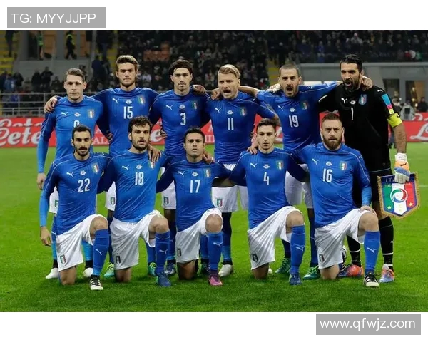 足球黑白球星的传奇人生与场上风采:从经典瞬间到历史影响 足球黑白球星的传奇人生与场上风采:从经典瞬间到历史影响